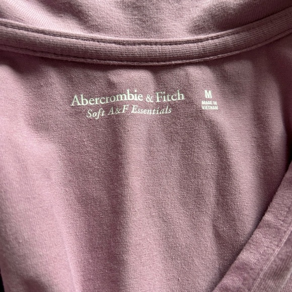 🚺Purple collared halter crop top - Picture 4 of 4